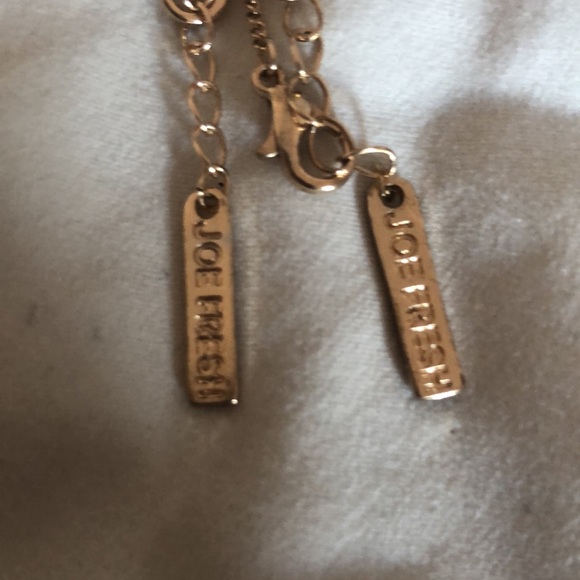 2 in 1 Donut & cupcake necklaces - Picture 5 of 5